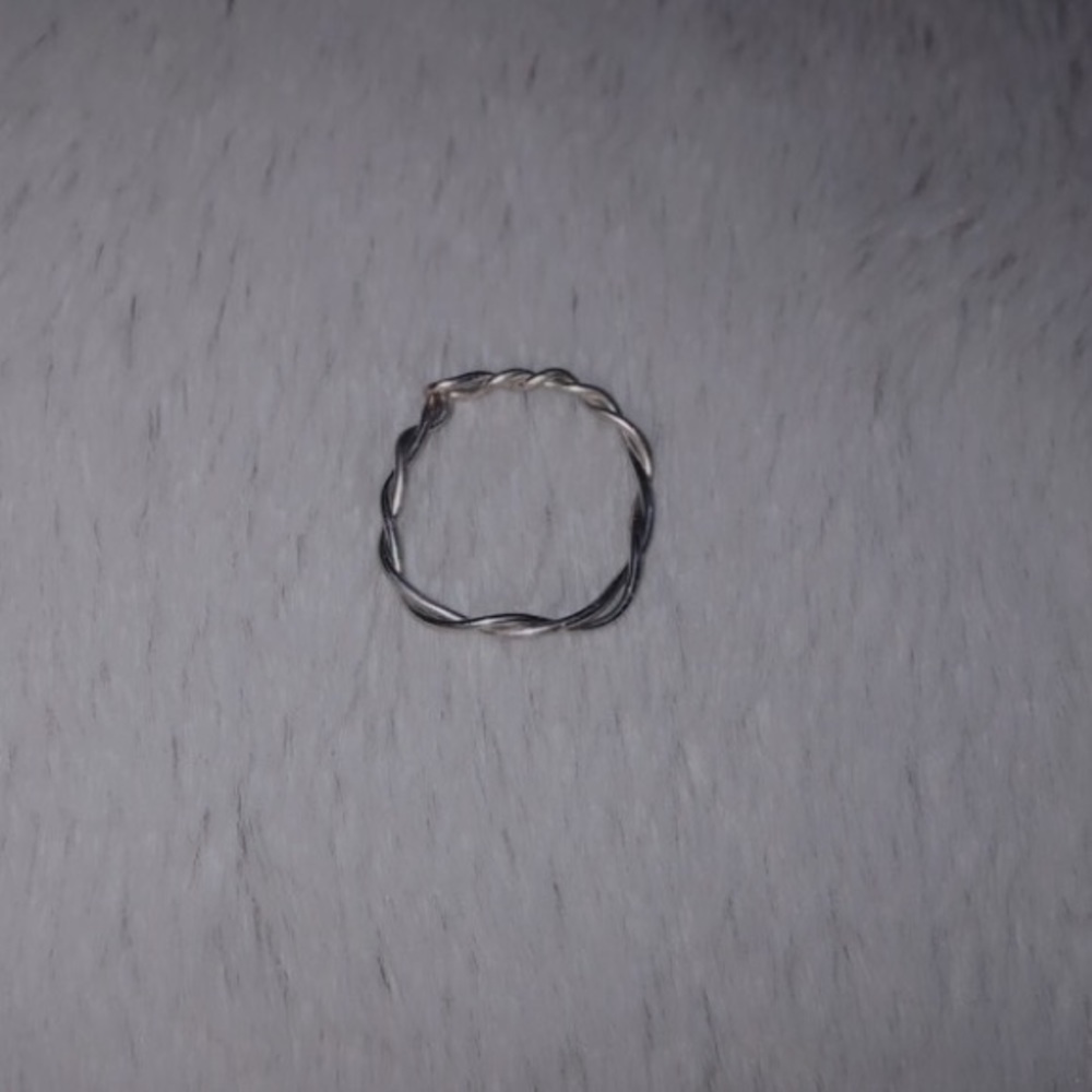 handmade twisted ring (size is adjustable)